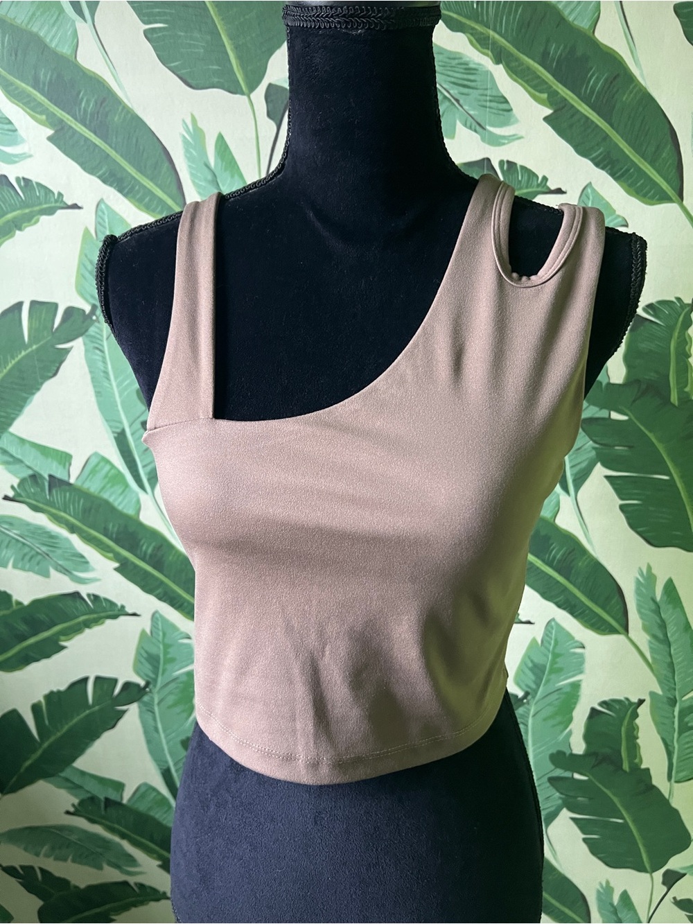 Sincerely Jules Brown Assymetric Cropped Active top Built in Bra Womens Medium